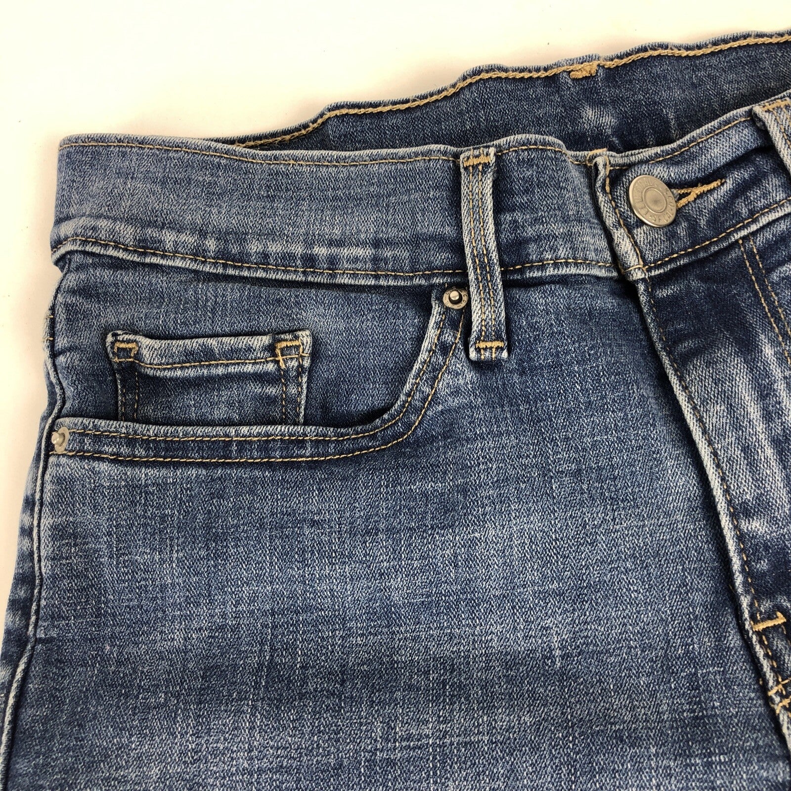 Levi’s Denim Stretch Fit Shorts Zipper Fly Levis Women's Size 27 - Daisy Dukes