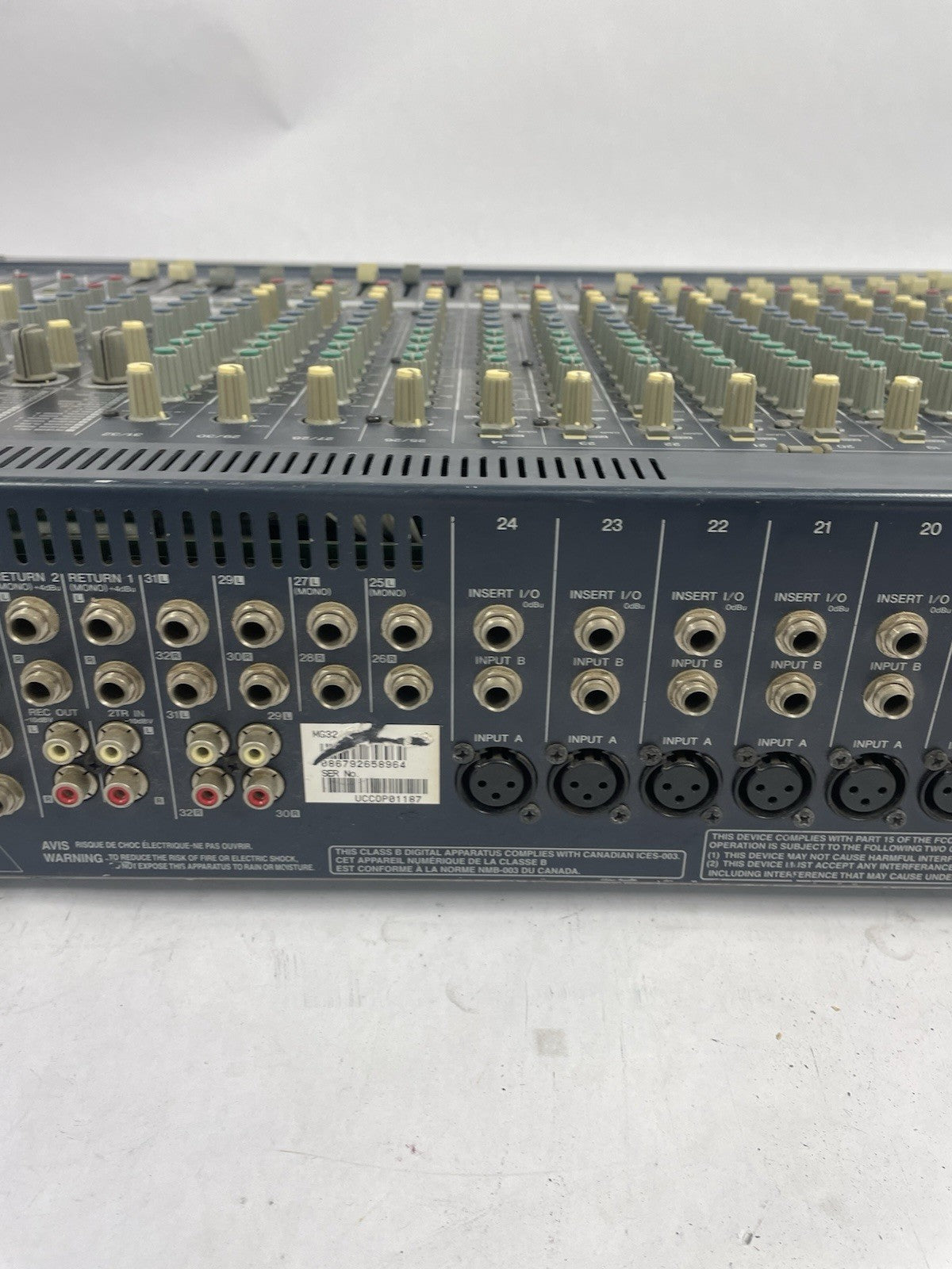 Yamaha MG32/14FX 32-Channel Mixer Mixing Board with Grundorf Travel Case