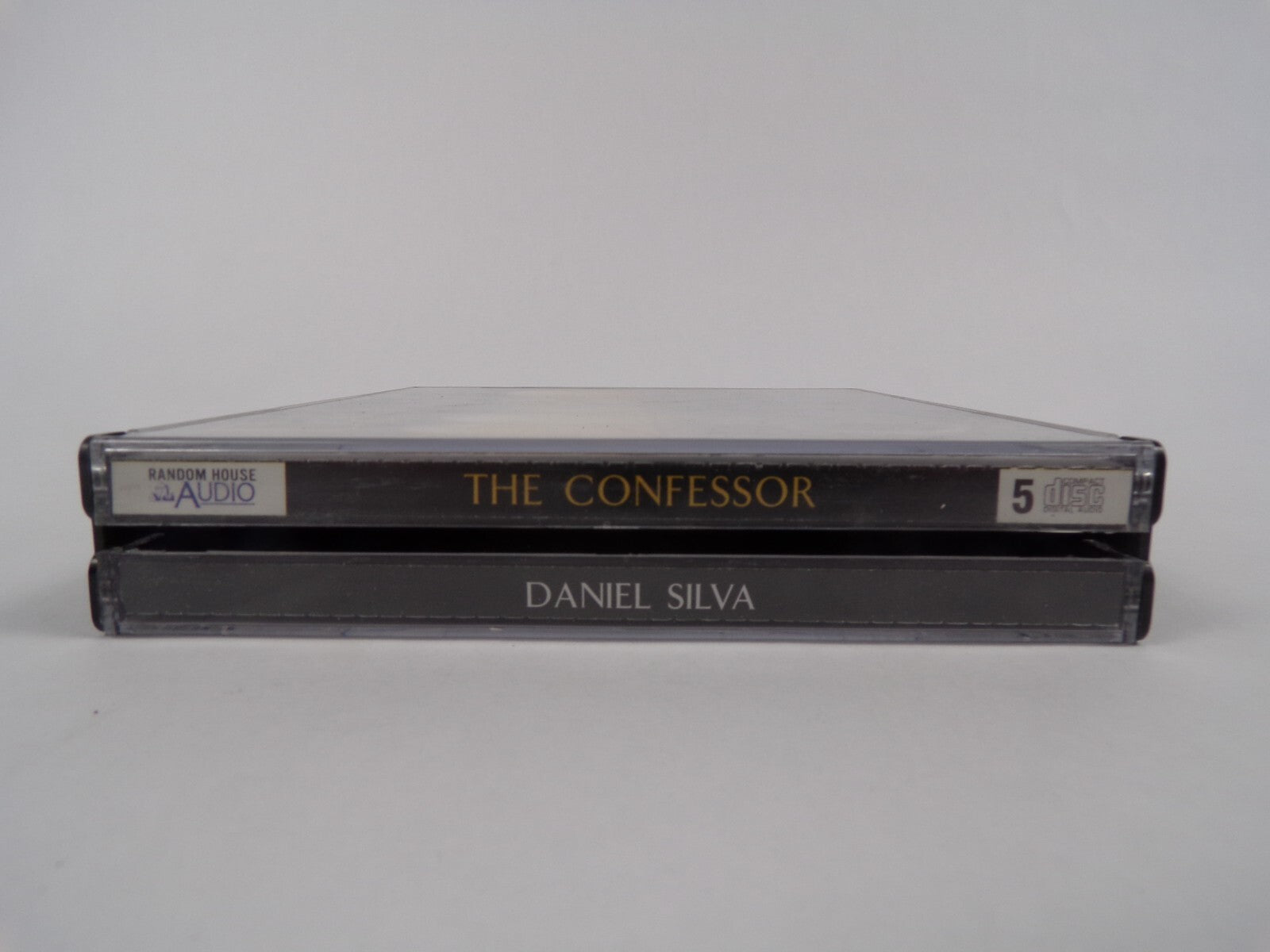 Daniel Silva The Confessor Read By Arliss Howard Daniel Silva Arliss HowardCD#28