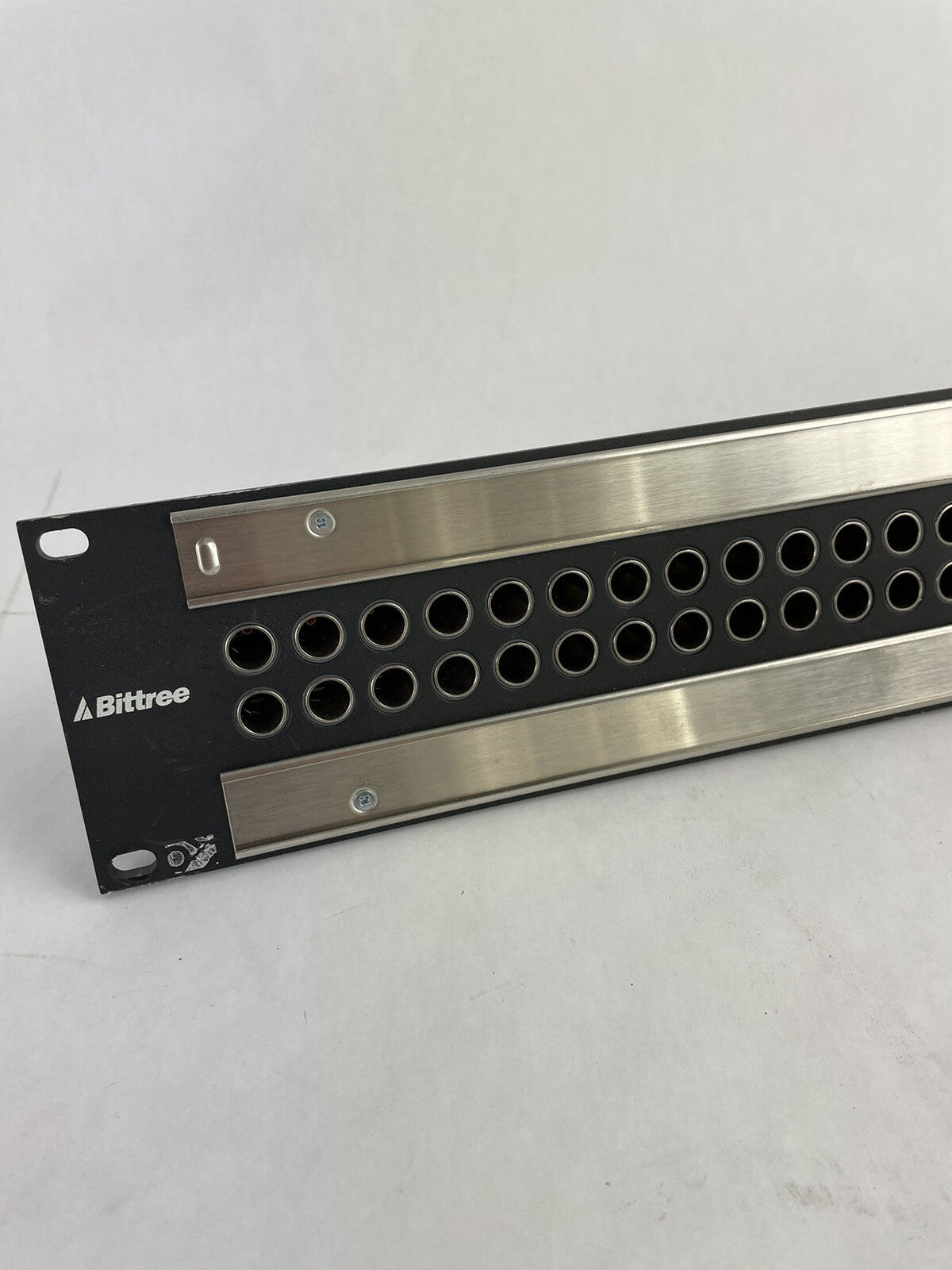 Bittree B52T-2WNHD 2x26 2RU Panel Black Normalling NonTerminating Audio Patchbay