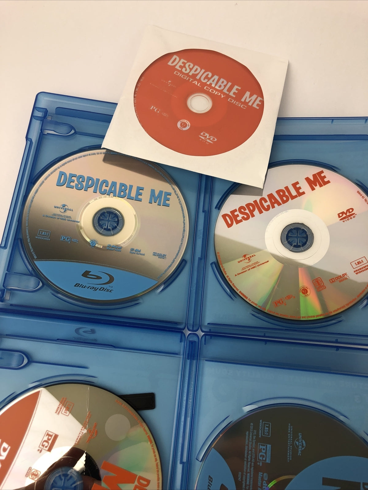 Despicable Me 1 & 2 Blu-ray And DVD Format Lot Discs Nearly Perfect Media Mail