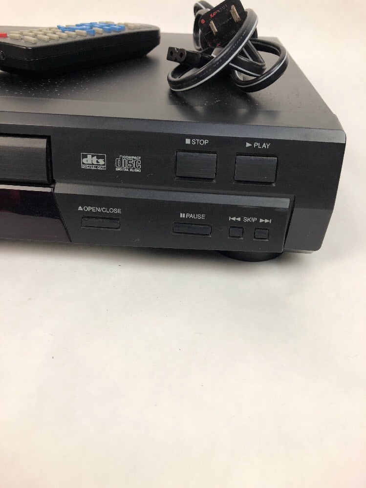 TOSHIBA SD-1600U DVD PLAYER W/ REMOTE + ALL CABLES USED & WORKS GREAT FSTSHP