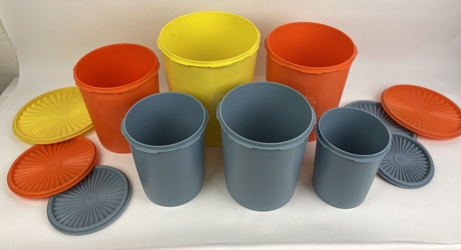 Vintage TUPPERWARE Modular Mates Lot Of 6 Round Storage Containers w Lids