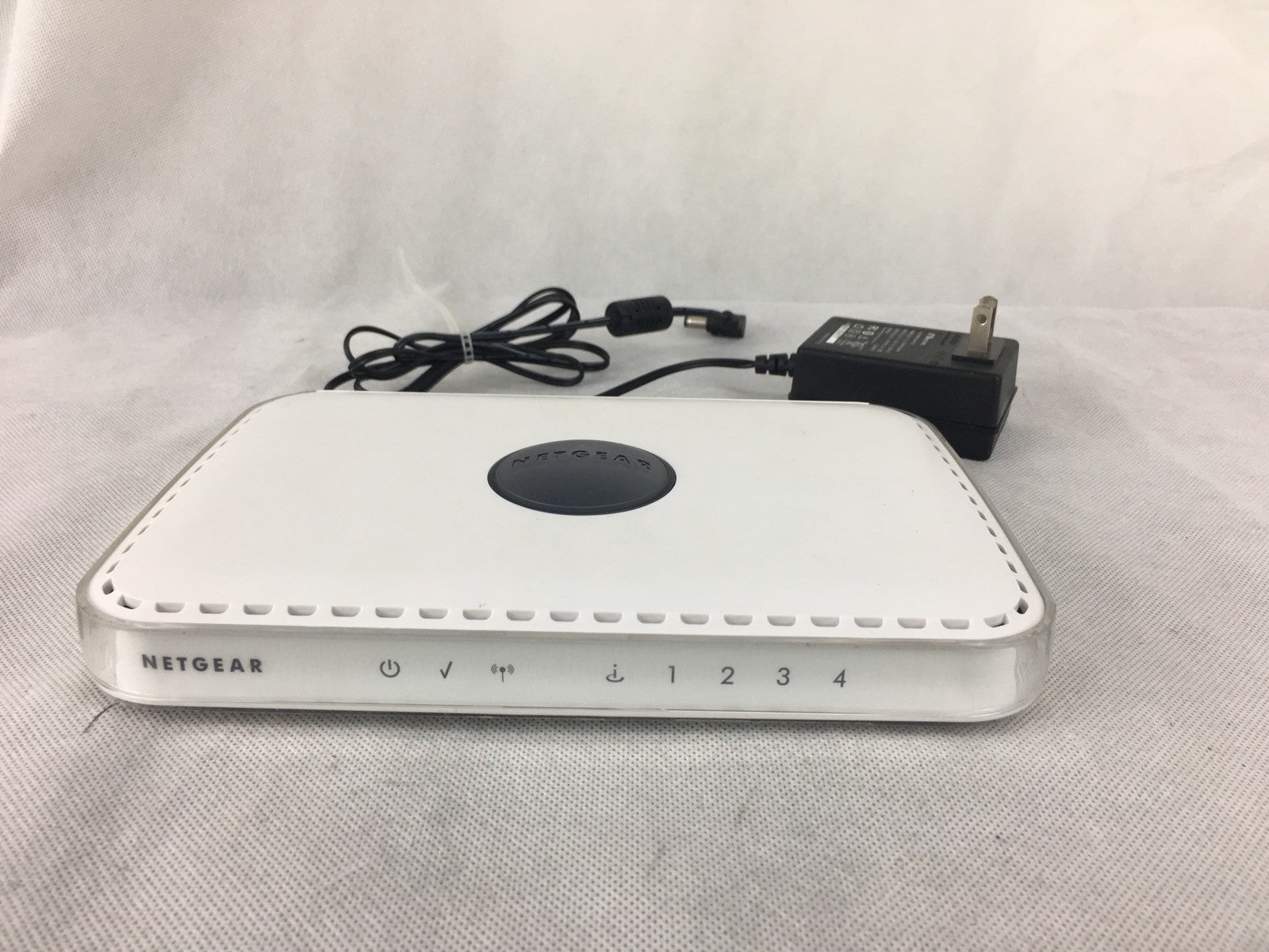NetGear RangeMax Wireless N Router WPN824N N150