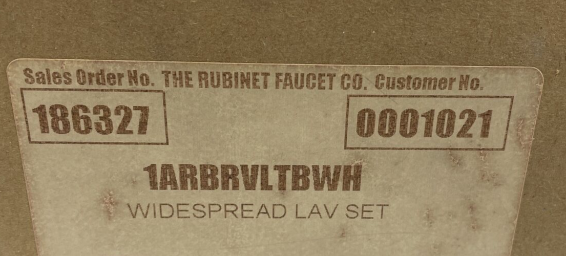 Rubinet Faucet Co. Widespread Lavatory Faucet Set with Drain 1ARBRVLTBWH Bronze