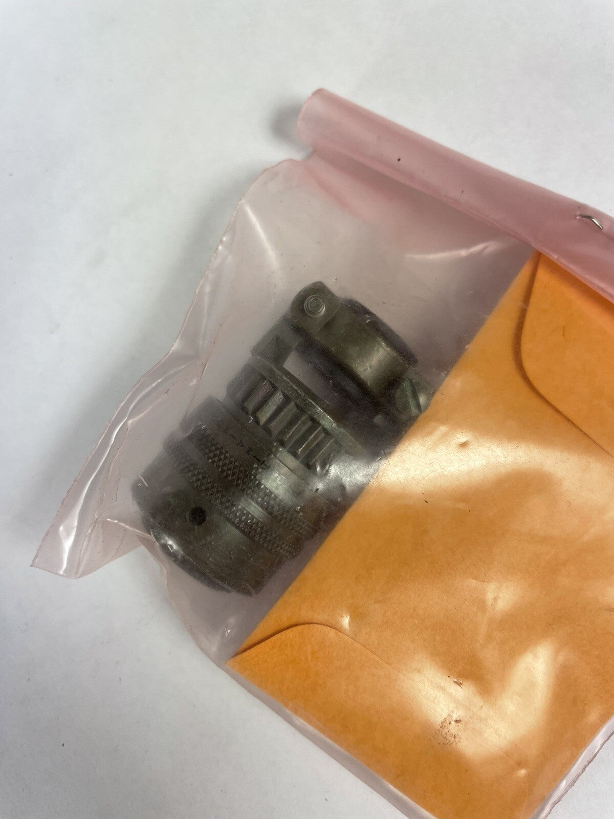 NEW - Amphenol Industrial PTO6A-14-15P Circular Connector