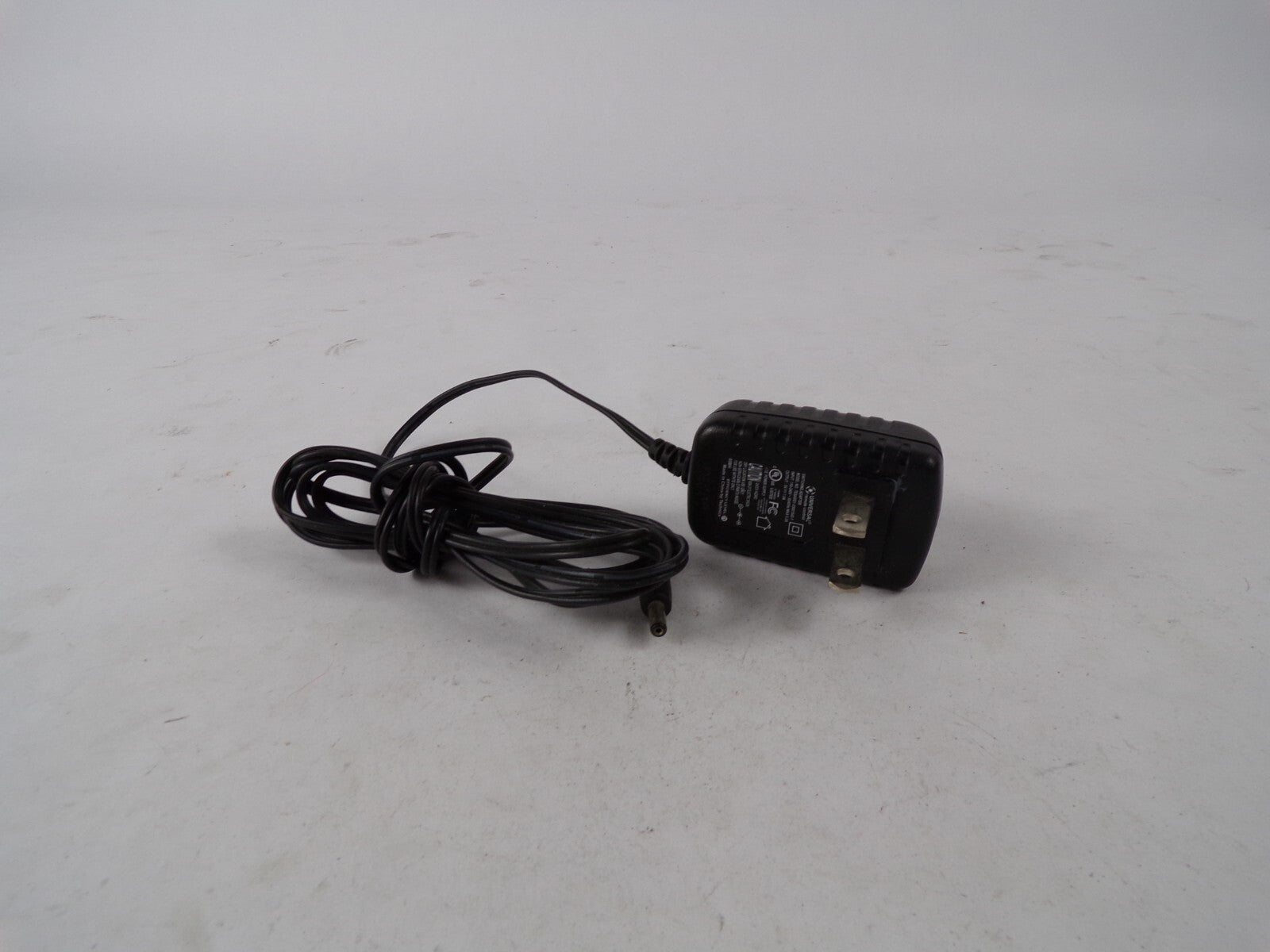 Genuine Universal Output 5 V 1 A Power Supply Adapter A55