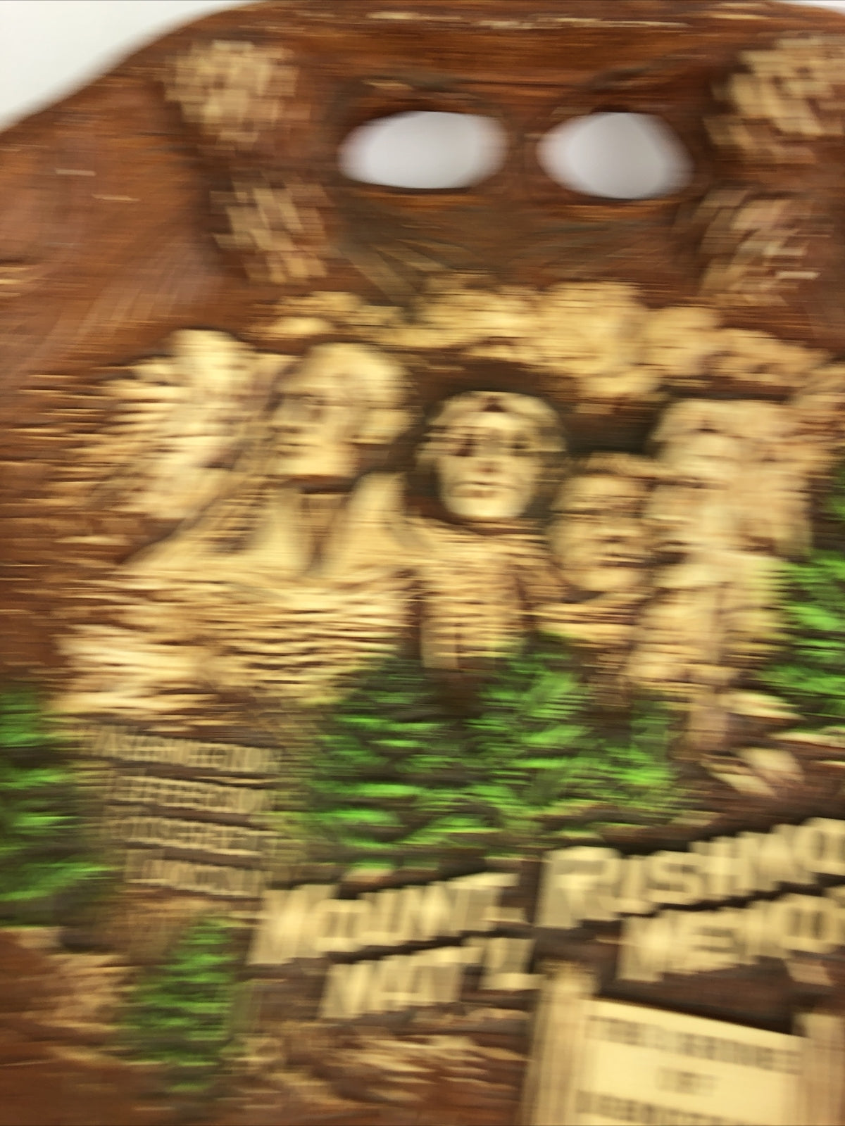 Mount Mt. Rushmore National Memorial Plate Nuine Pressed Wood H.H. Tammen Co.