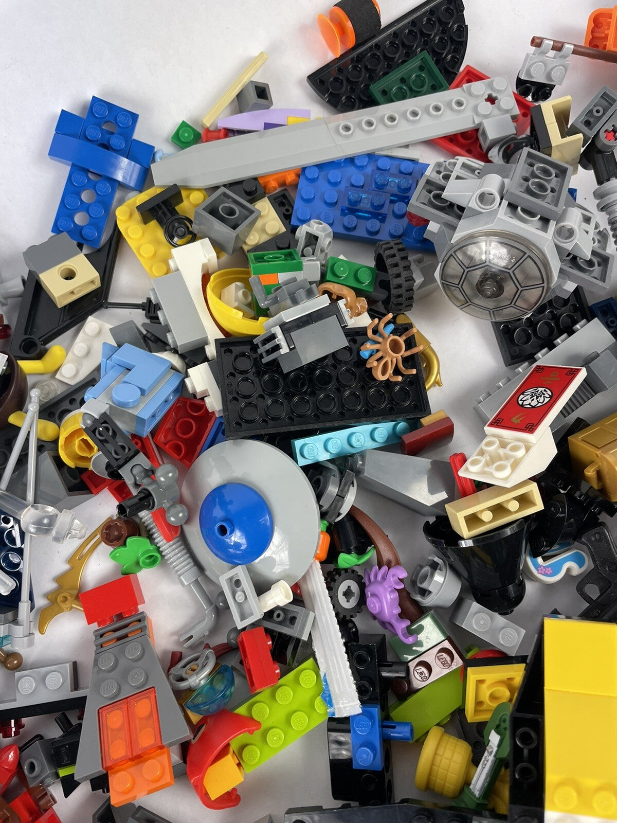 lot of LEGO 5 lbs Pounds Bulk Lot of Loose Legos Pieces Bricks Parts *CLEAN* L6