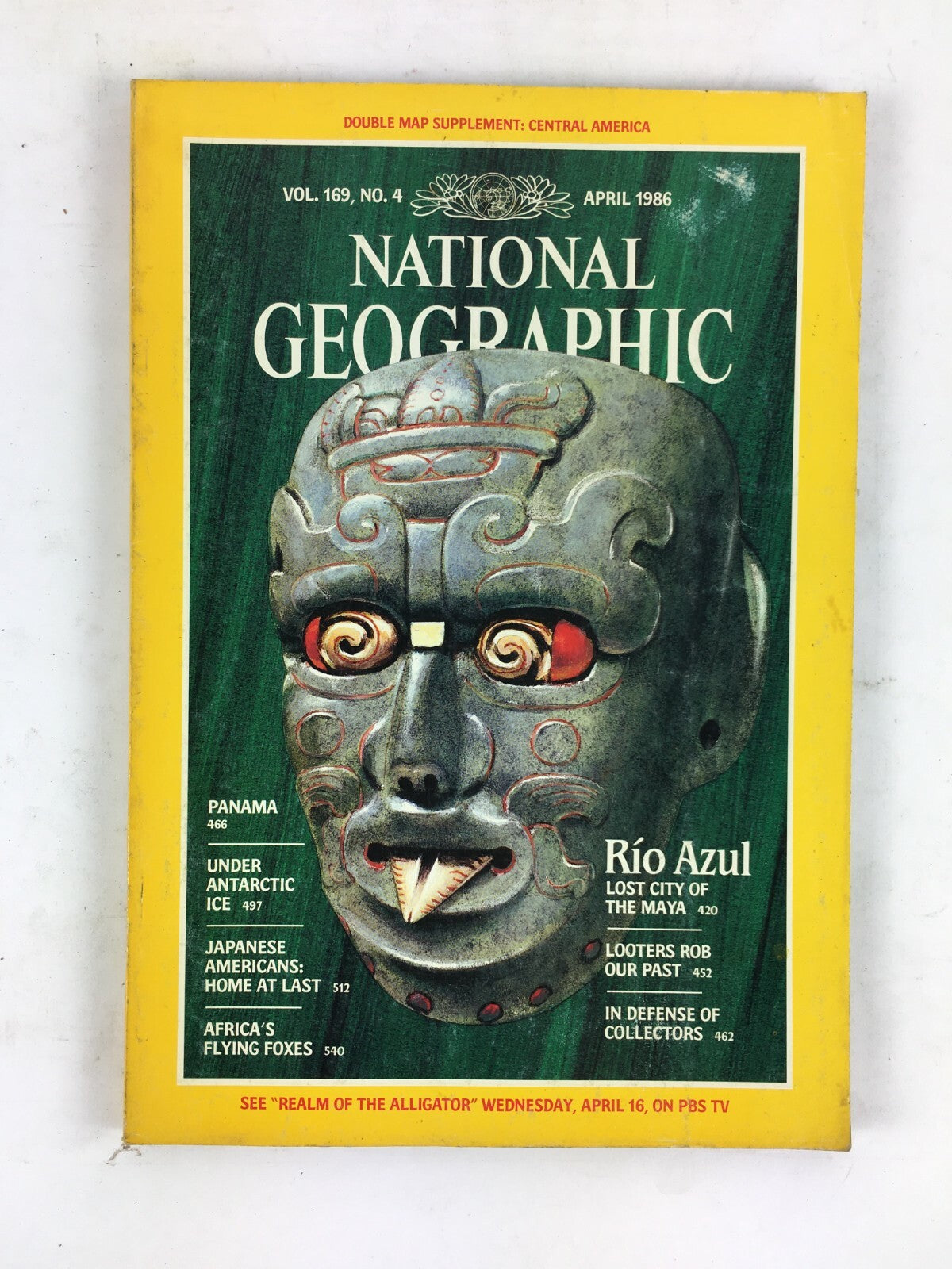 April 1986 National Geographic Magazine Rio Azul Lost City of The Maya Panama