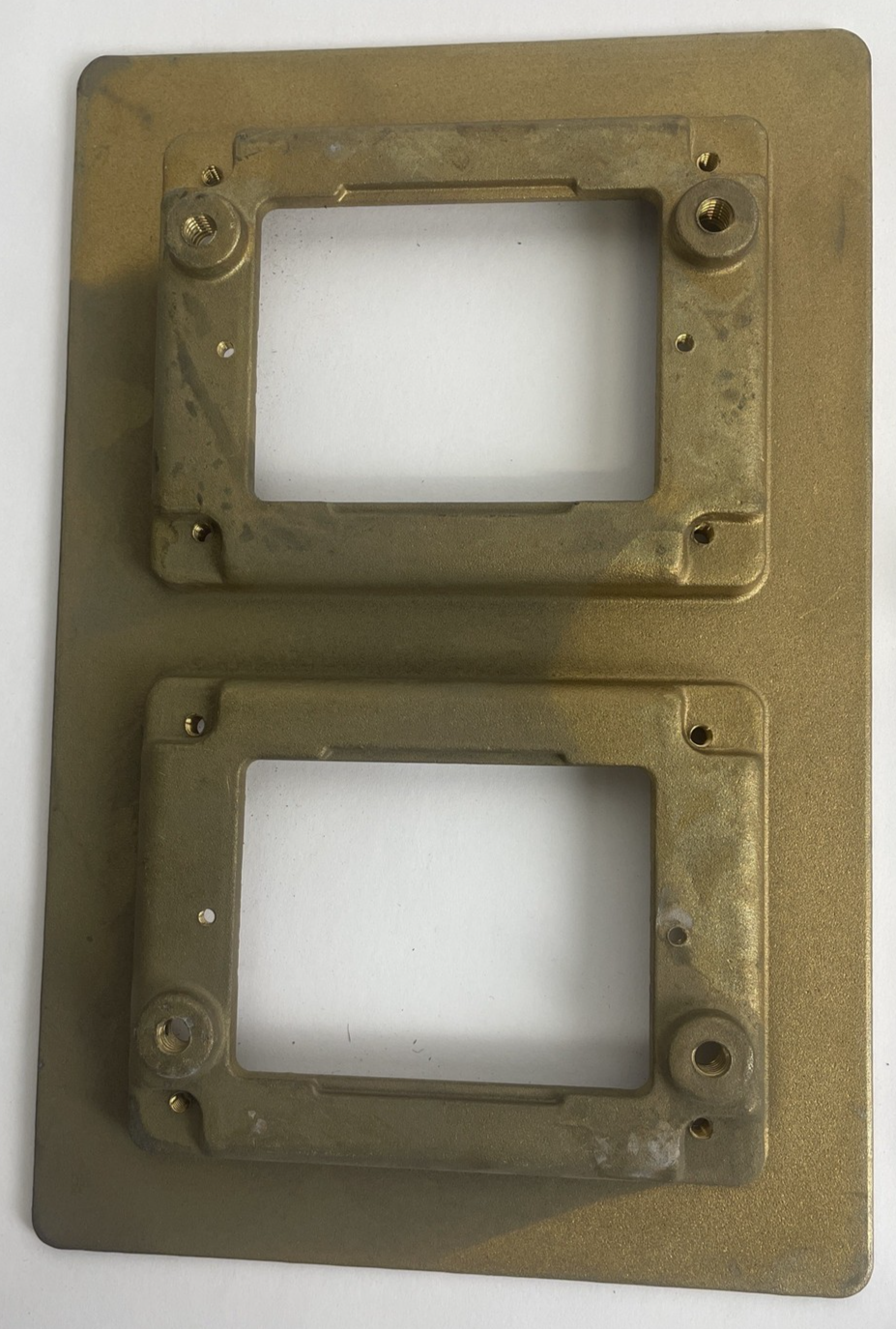 OEM WIREMOLD 827B 880 SERIES FLOOR BOX 2 GANG CARPET & TILE FLANGE BRASS