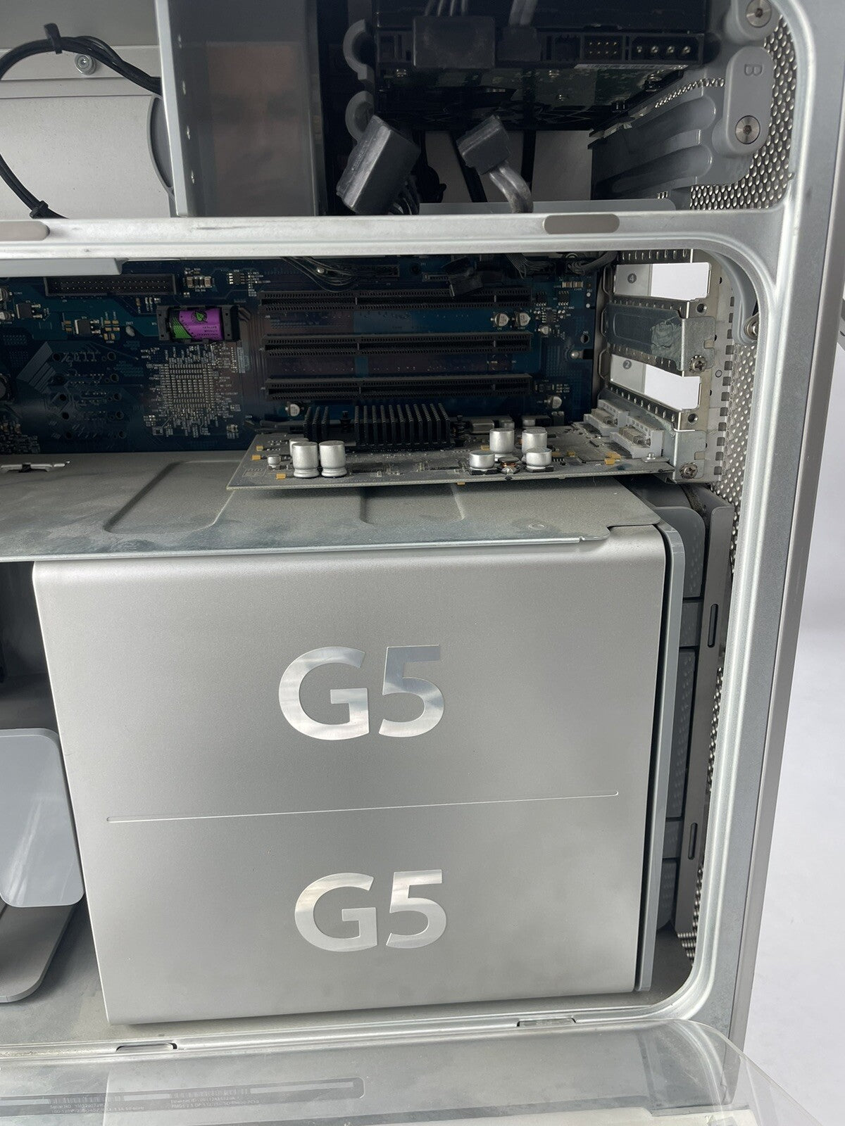 Apple PowerMac G5 - A1047- Tower G5 2GHz NO RAM NO HDD Powers On Doesn't Boot