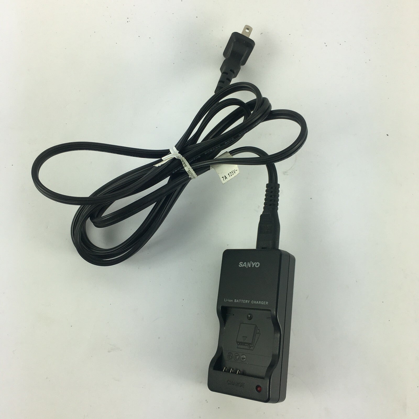 Genuine Sanyo VAR-L20NI Output 4.2 V 650mA Li-Ion Battery Charger A29