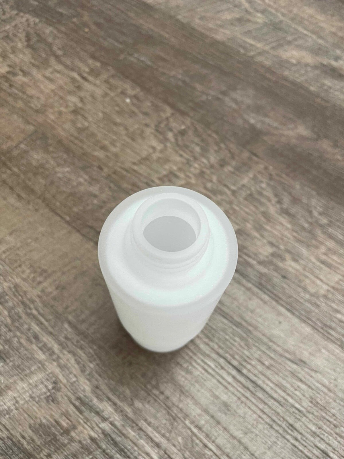 Eletech M31000 White Glass Soap Dispenser Bathroom Accessory
