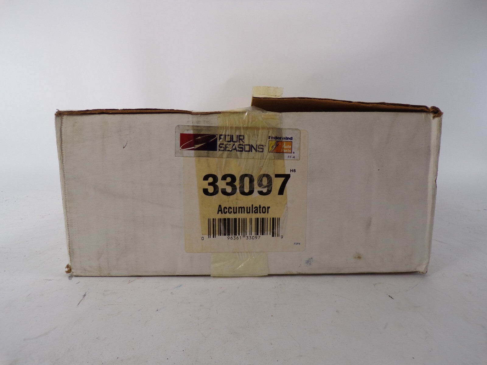 A/C Accumulator with Hose Assembly 4 Seasons 33097