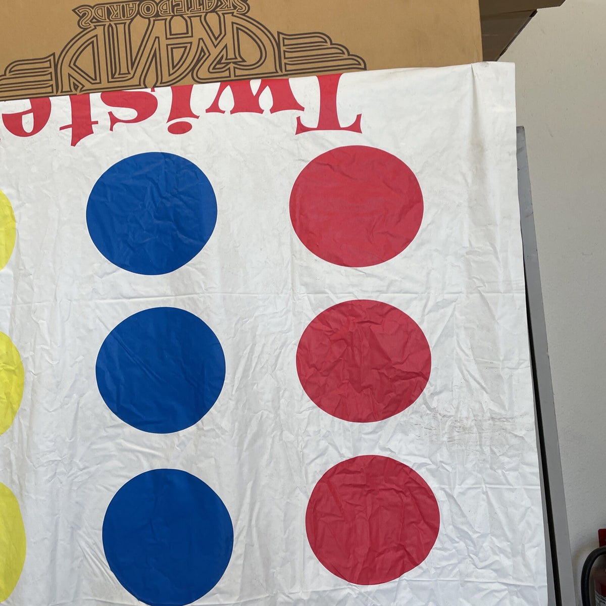 Vintage Twister Milton Bradley 4645 Game USA - 1986 Game that Ties You in Knots