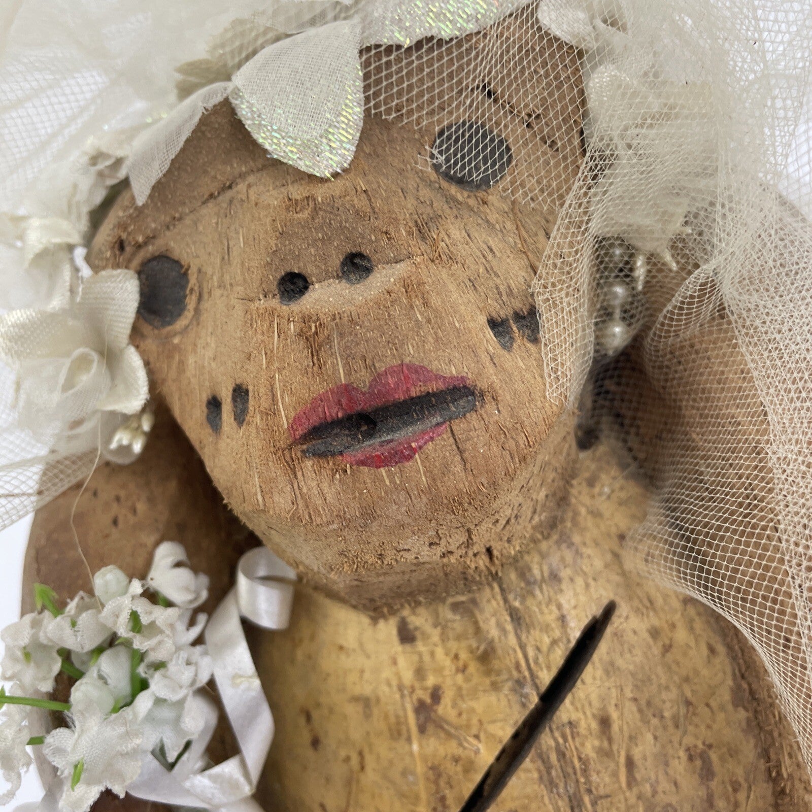 VNTG Tiki Bar Coconut Tribal Head Hand Painted Carved Shell Wedding Bride RARE