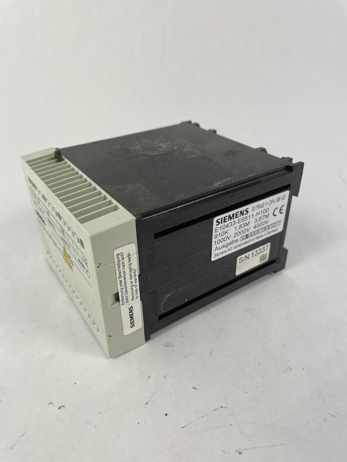 Siemens Sitras DPU 96 VD E10433-E9511-H100 Safety Relays