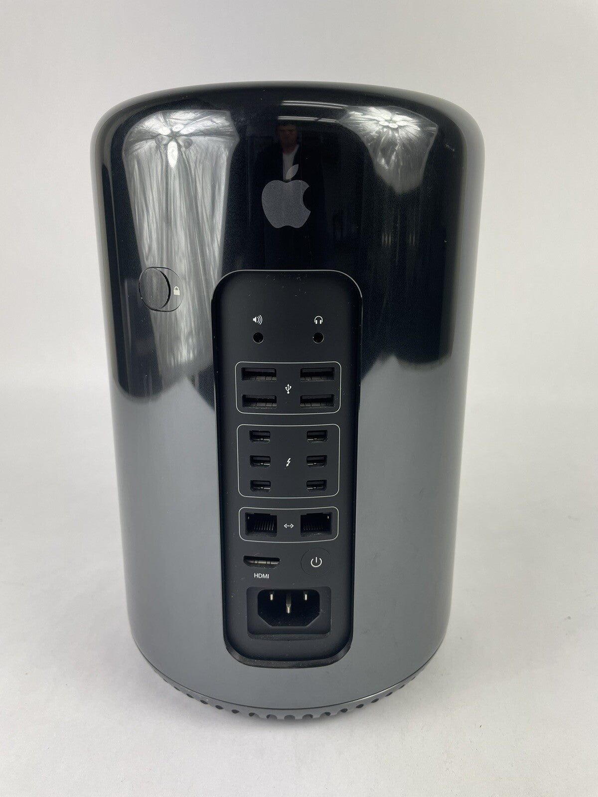 Mac Pro 3.7 Ghz Quad-core Xeon E5 64GB RAM 1 TB SSD Late 2013