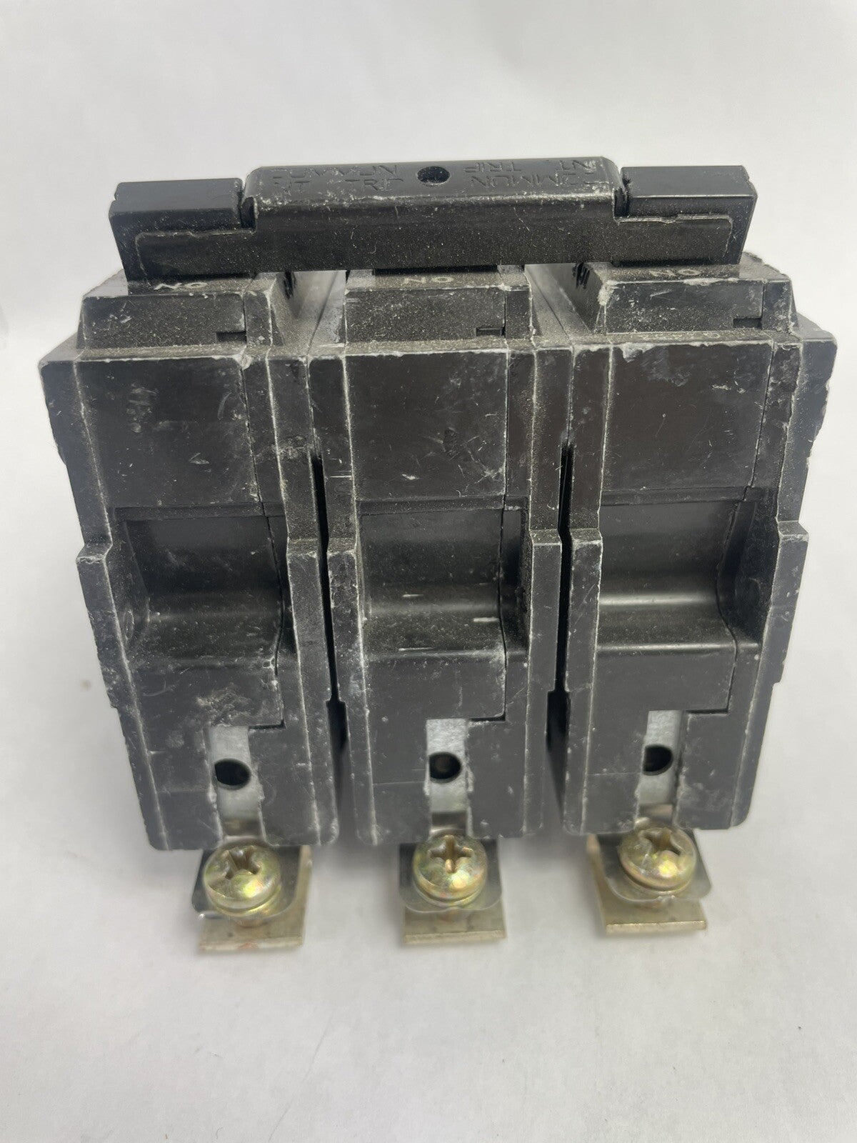 GE Type RV-2937 THQB circuit breaker 3 pole 20 amp 240v