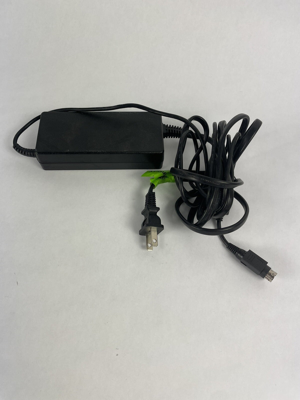 Genuine 48W DIRECTV EPS44R2-16 AC DC Wall Adapter Power Supply 4 Pin 12V 4A -A72