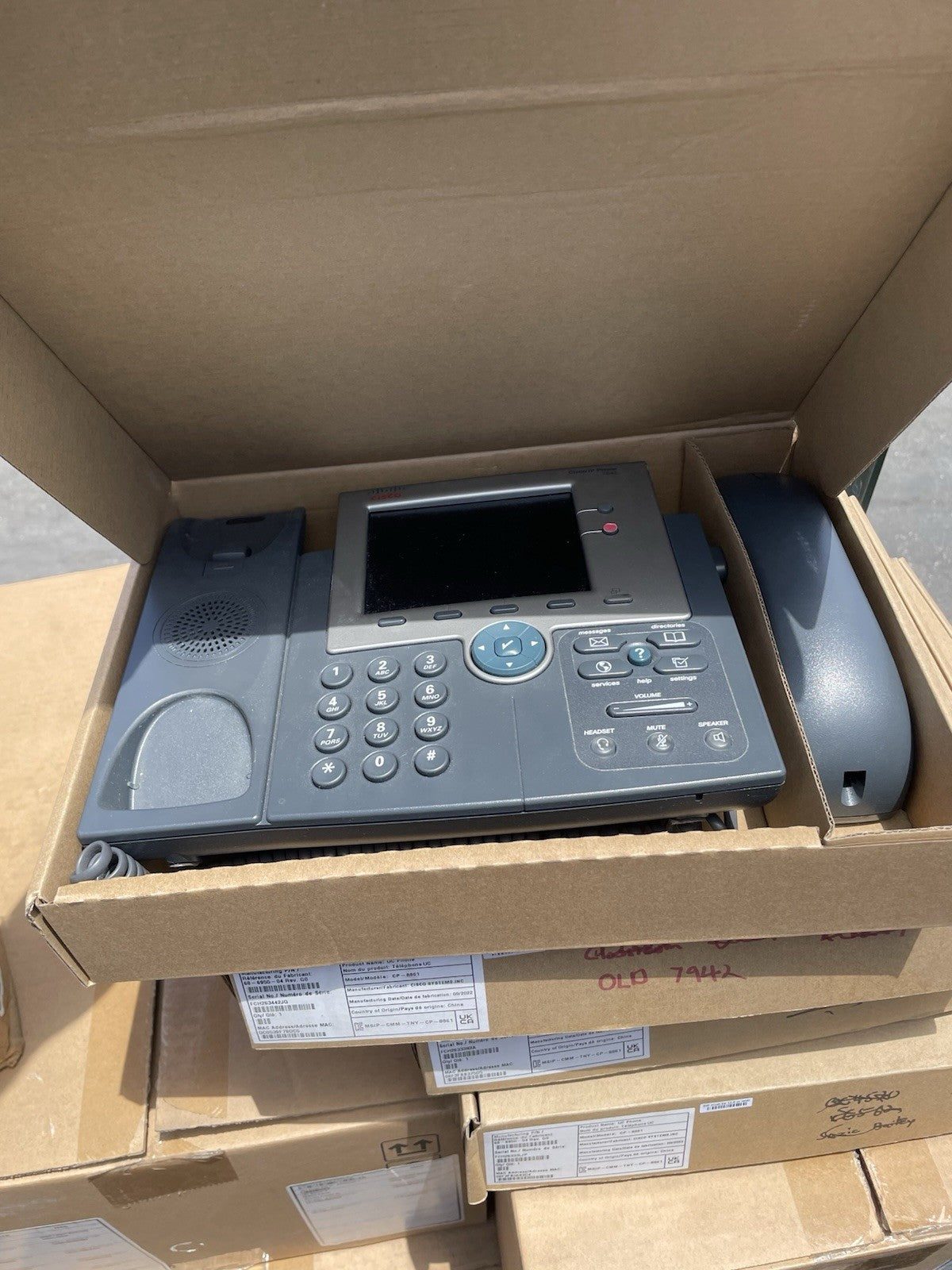Lot of 56 Cisco 79451 7965 7940 7942 IP Phone w Handset & Stand Business Office