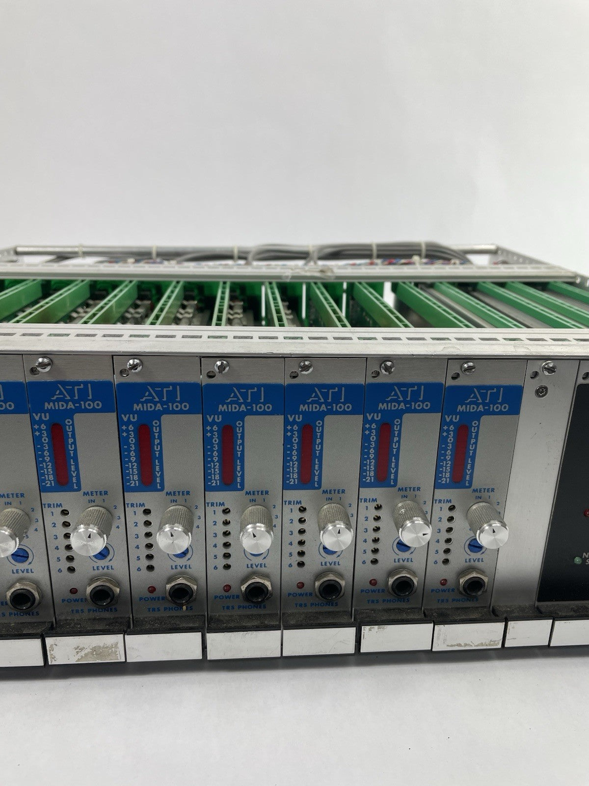 ATI Audio Technologies RM100 Amplifier Rack w/10x MDA-100/2x PS-100 Modules