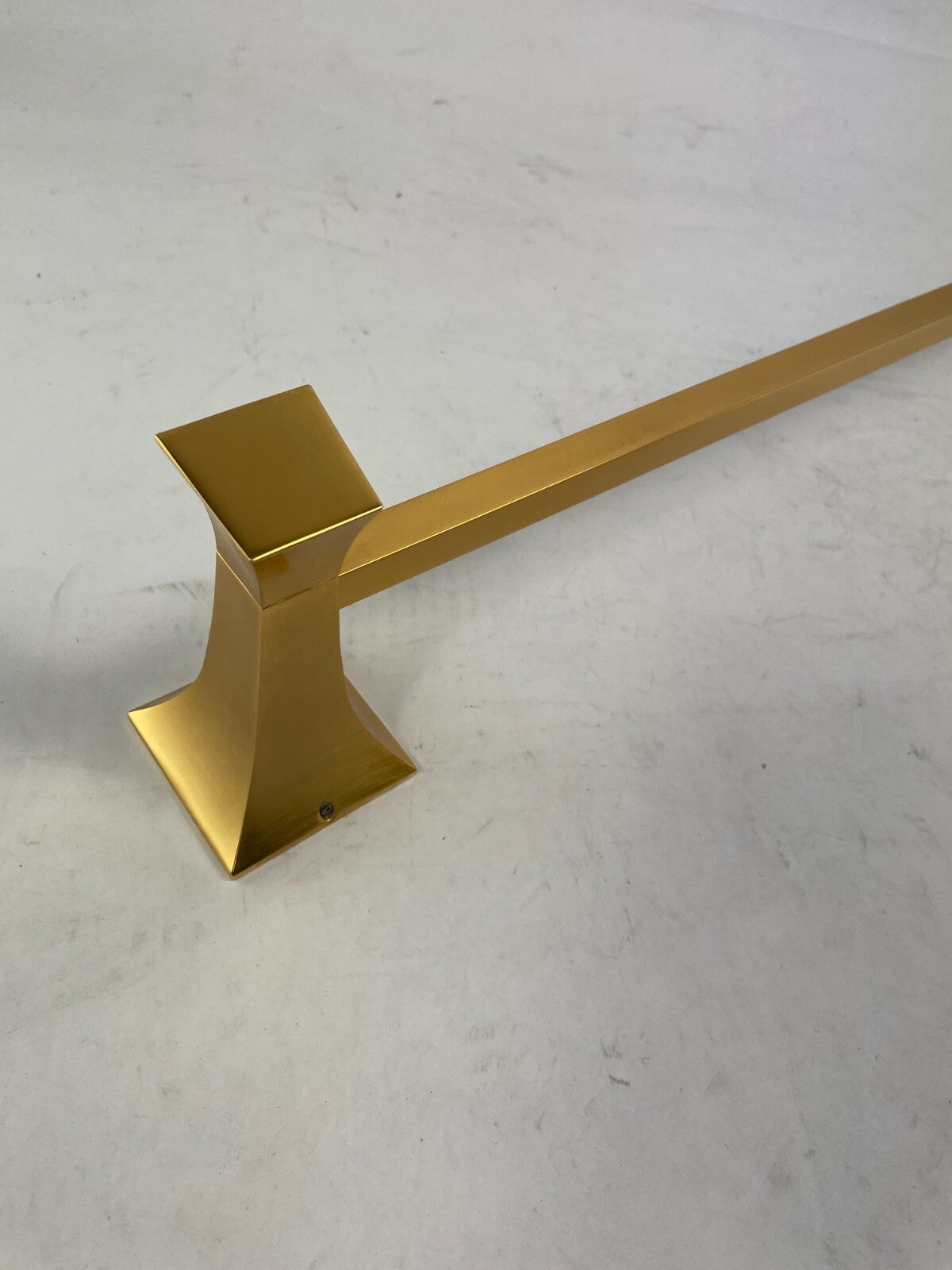 Aquabrass Serie 5300 Bridge 24 inch brushed gold single towel bar bathroom accessory