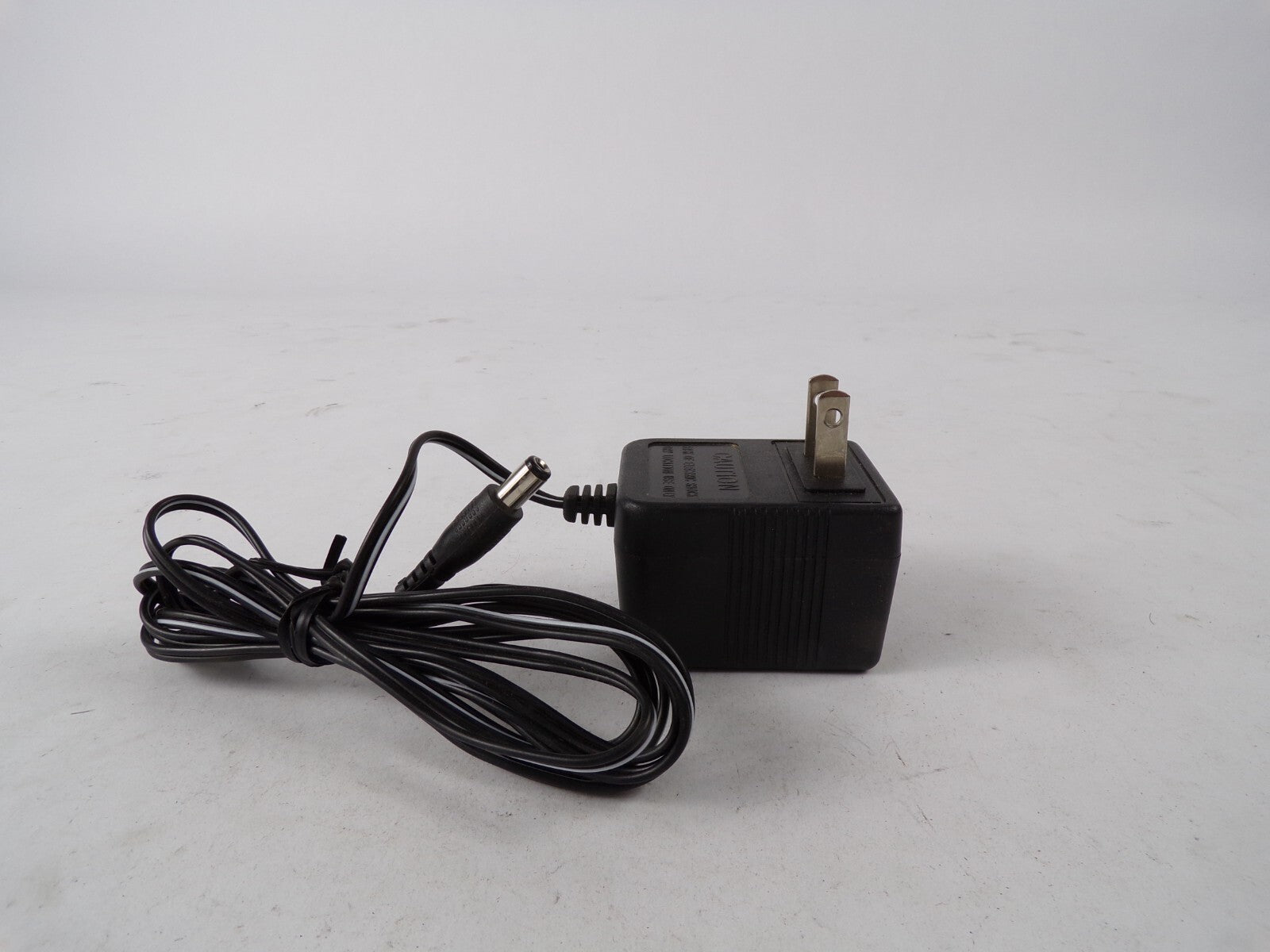 Genuine Spec Lin Class 2 L3C-050045R Output 5 V 450mA Power Supply Adapter A55