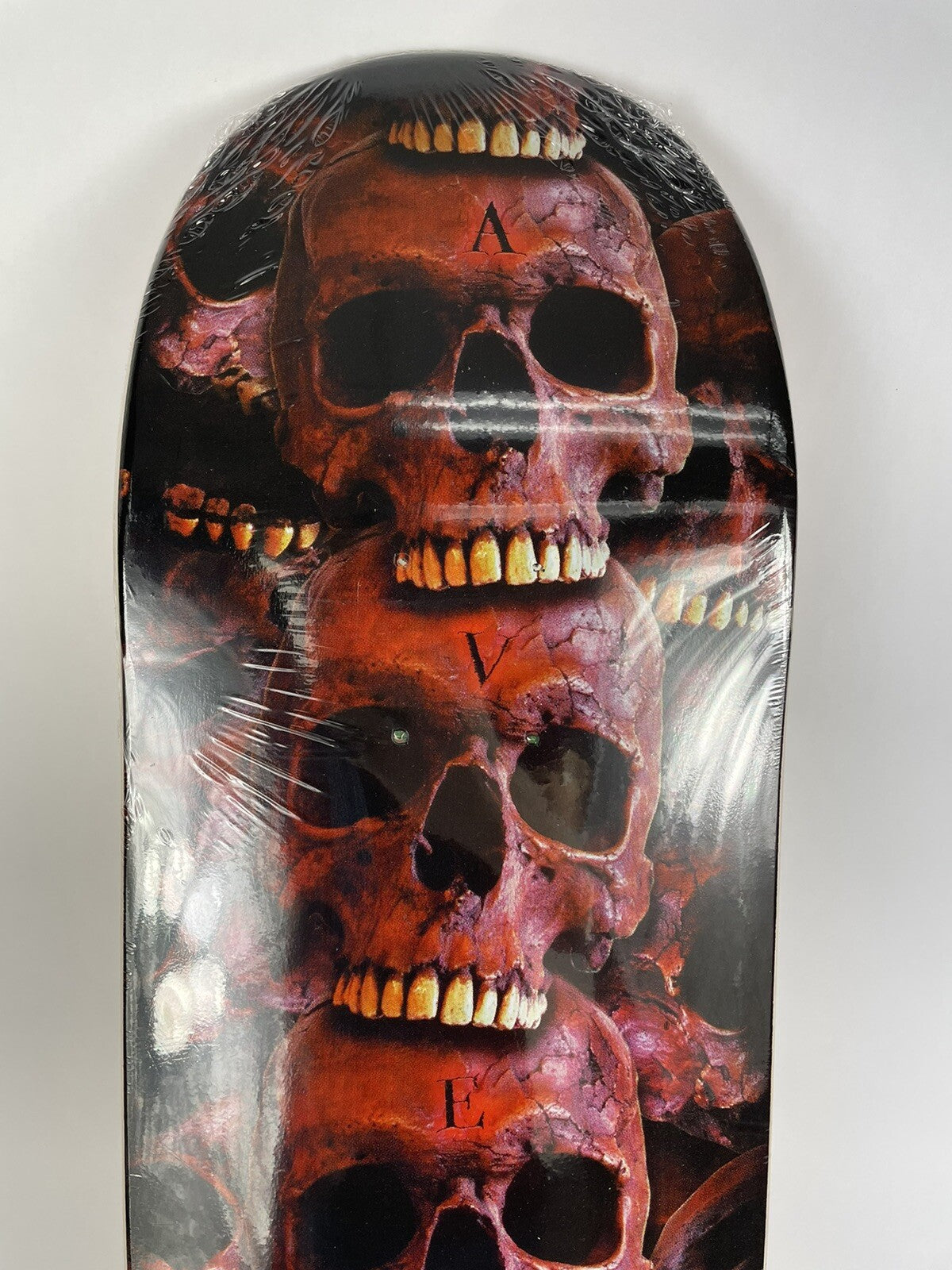 Avera skateboards deck 8.125” RARE quality Skulls 6 Six feet under