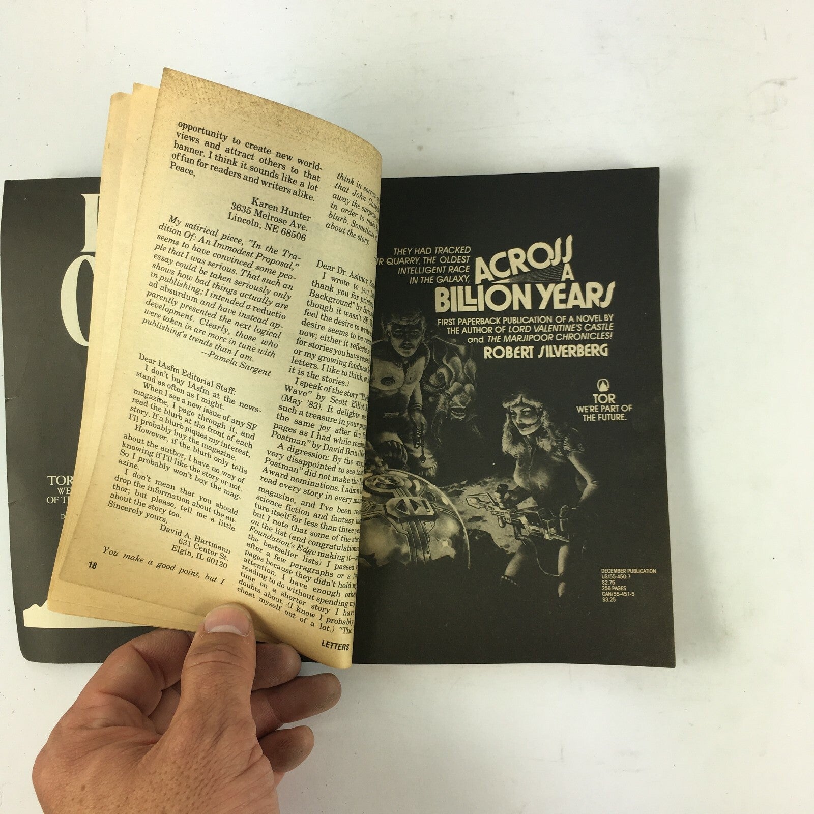 December 1983 Isaac Asimov's Science Fiction Magazine In Defense of Fantasy
