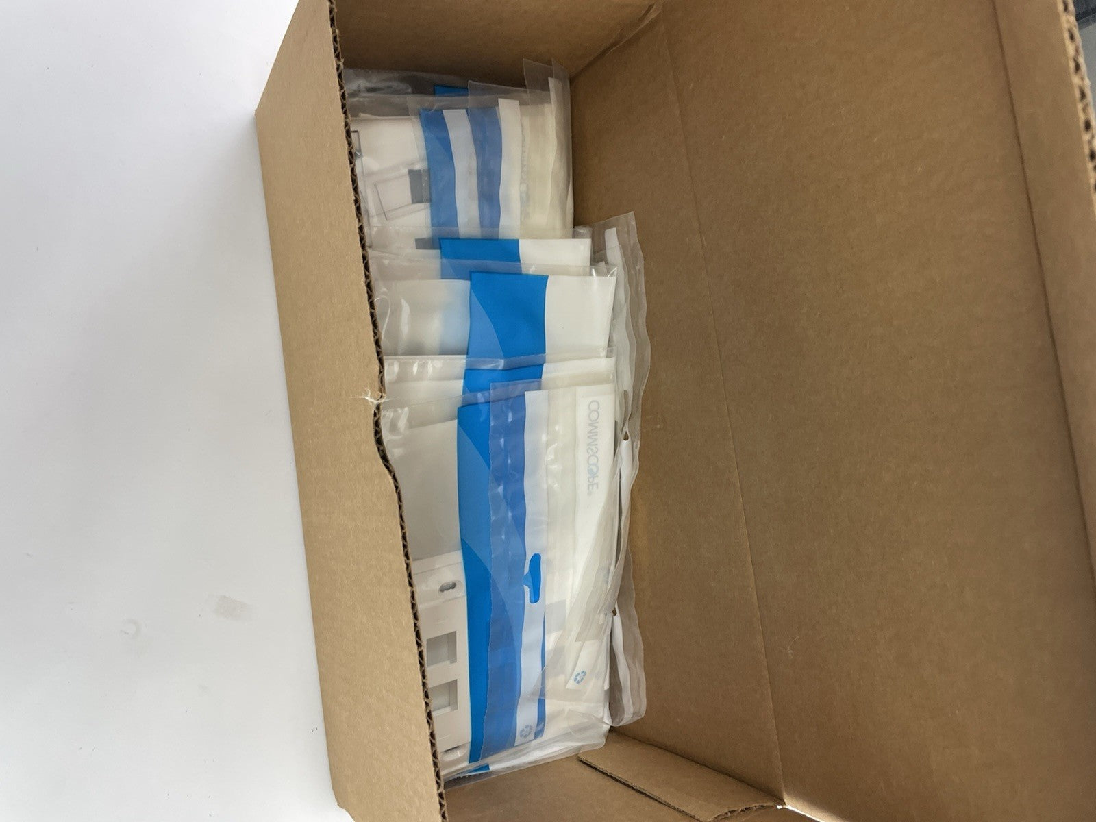 LOT OF 10 COMMSCOPE Faceplate Kit 2-gang 6 port white 1-2111013-3