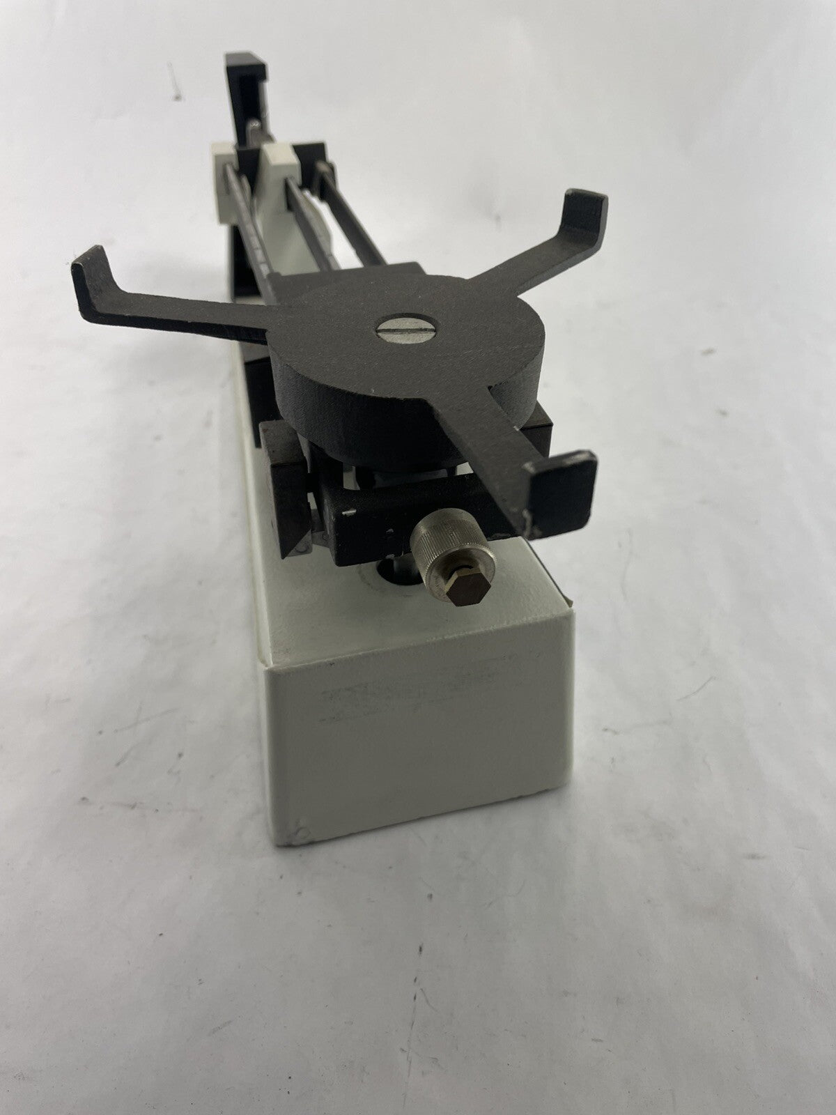 Fisher Scientific Mechanical Balance Model 710 TRIPLE BEAM BALANCE