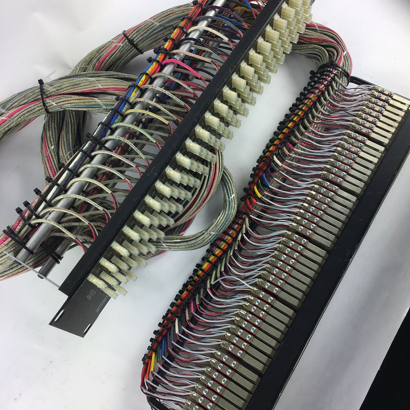 BLACK Rean Neutrik TT Bantam 96 Point Patch Bay Wired e3 panel 96 connectors FN