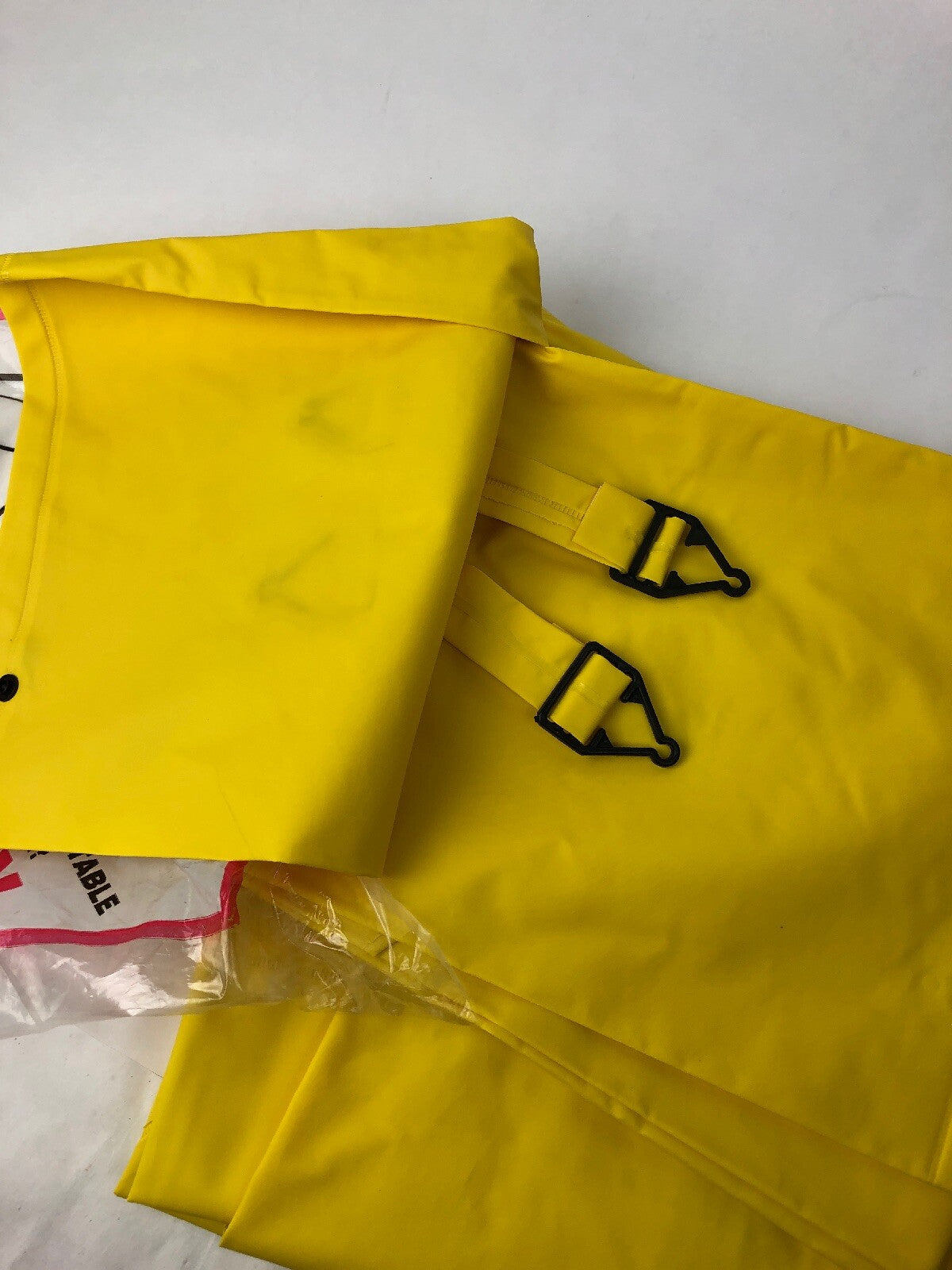 TINGLEY IVS427 Heavy Duty quality vinyl 100% waterproof 2pc SUIT Cord Collar