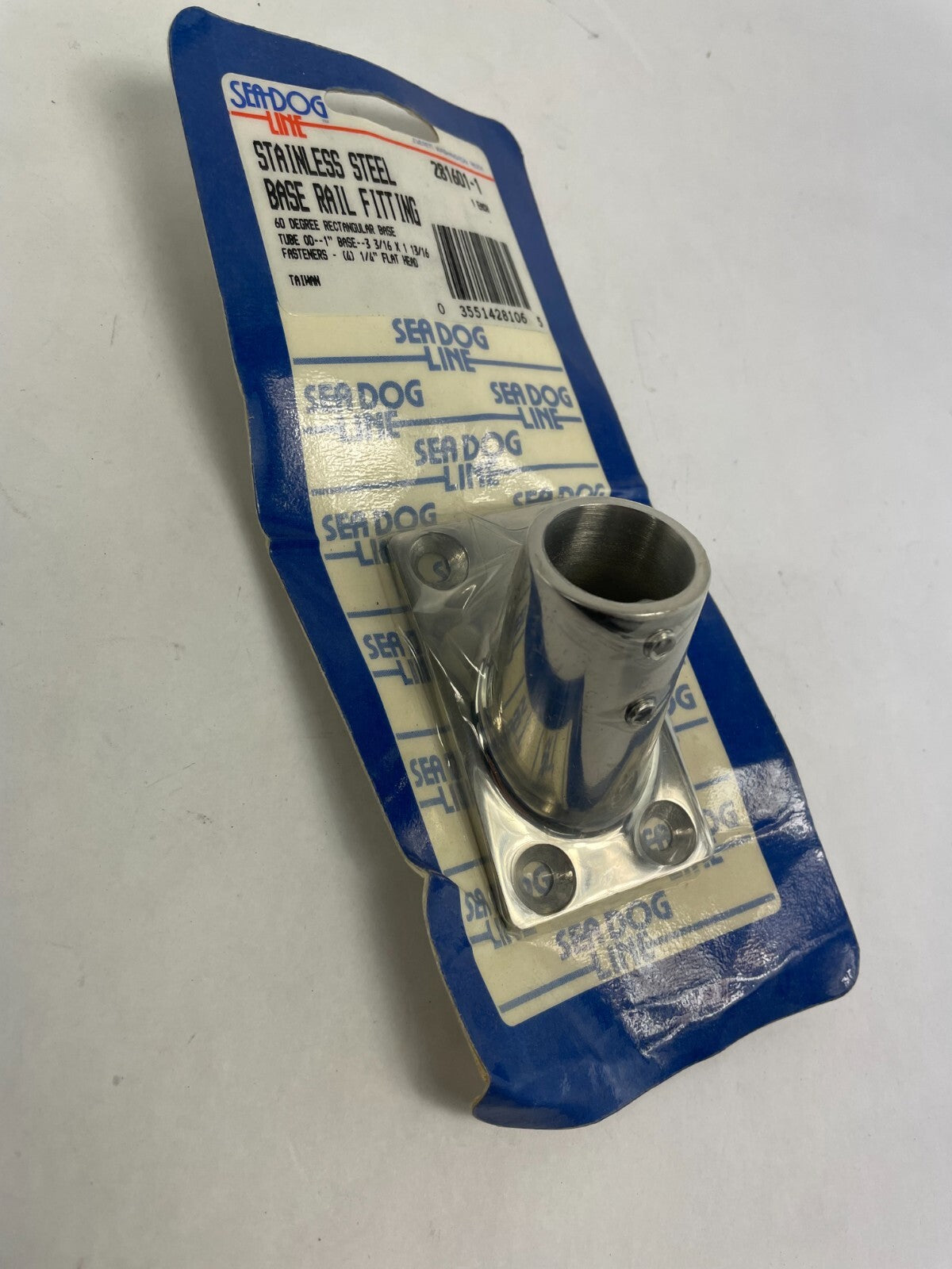 Sea Dog Line Stainless Steel Rail Fitting 60 Degree Tee Left