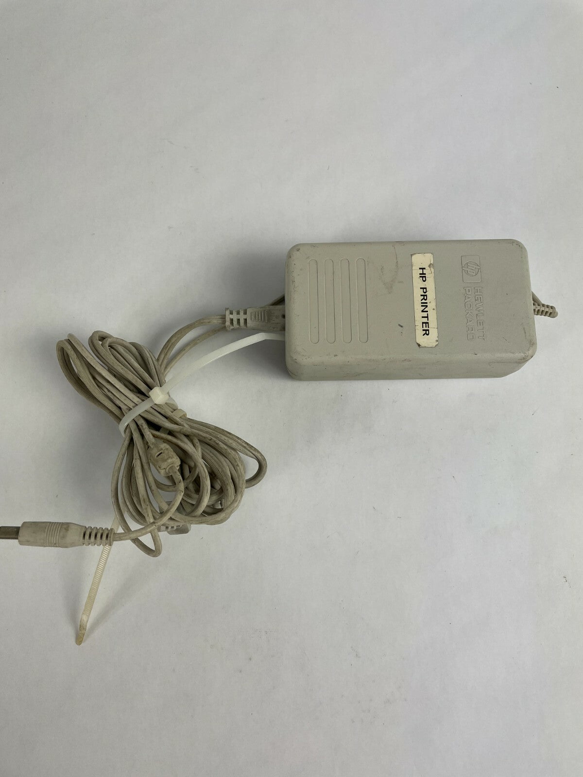 Genuine HP C409 60014 AC Adapter Output 18 V 1.1 A Power Supply Adapter A51