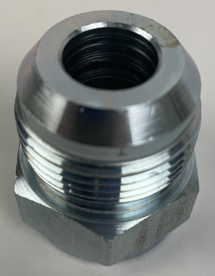 Joint Industry Council 1" Female x 1 1/4" Male JIC Hydraulic Adapter Plug w