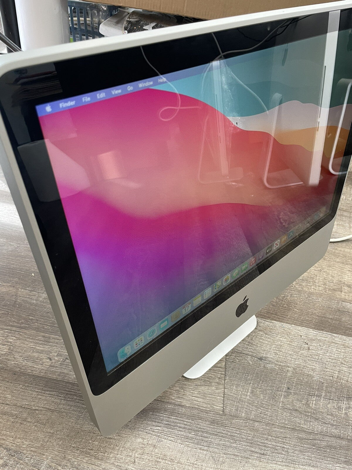 Apple iMac Core 2 Duo 2.26 GHZ - 20" - macOS Big Sur - 2GB RAM - 128 GB SSD HD