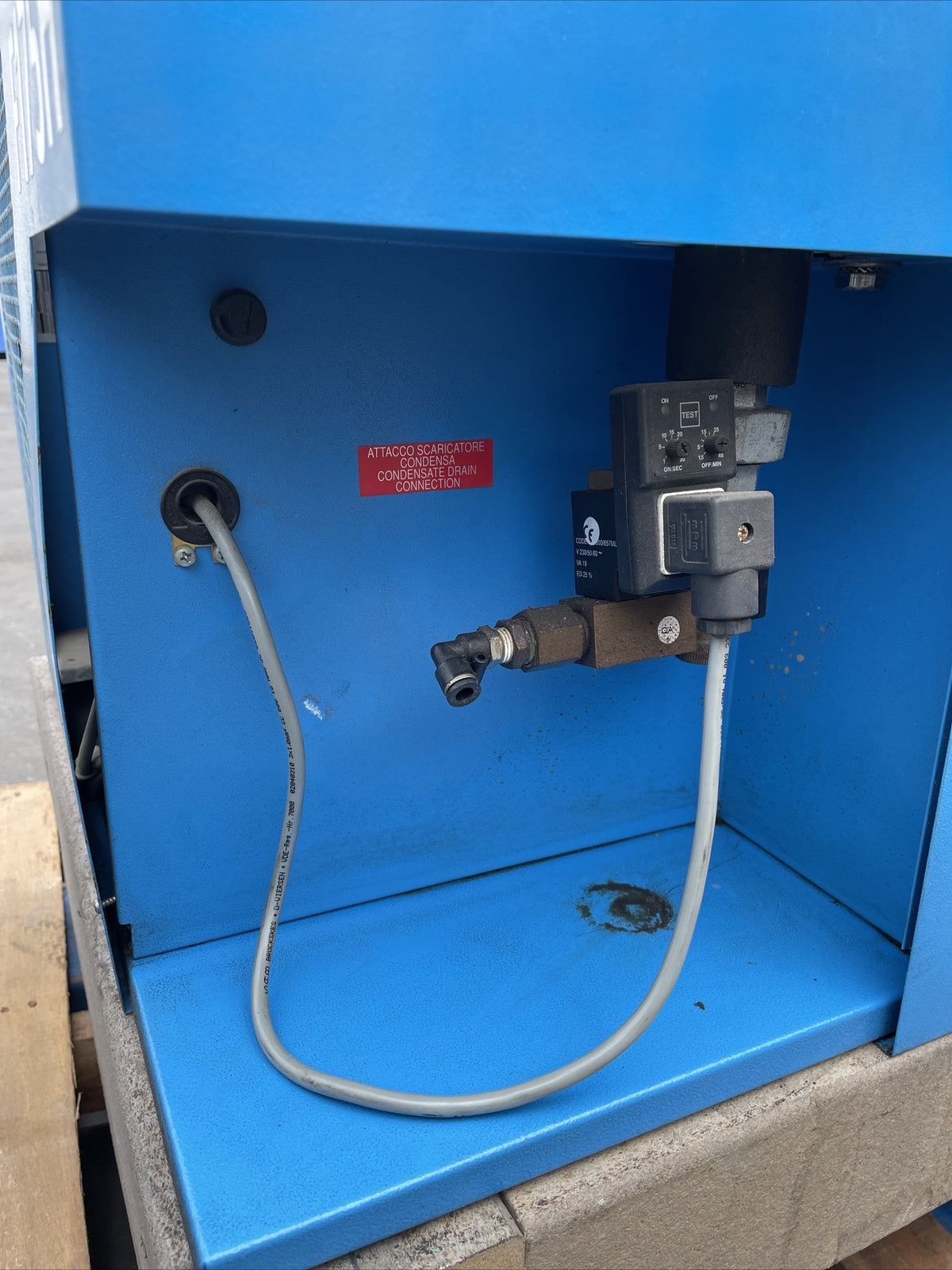 Compair F175H F0175HA0110S Refrigerated Compressed Air Dryer 38DA - SEE IMAGES