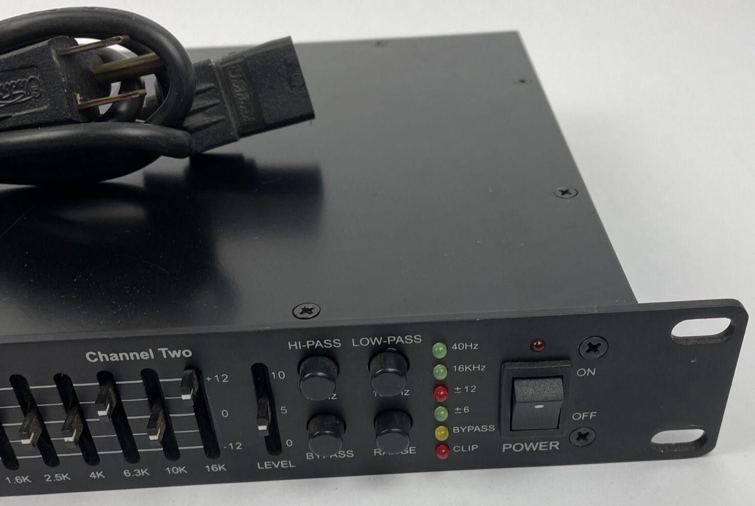 SKY Audio Dual 15 Band Graphic Equalizer PEQ-1215H 100mA 250V - VGC