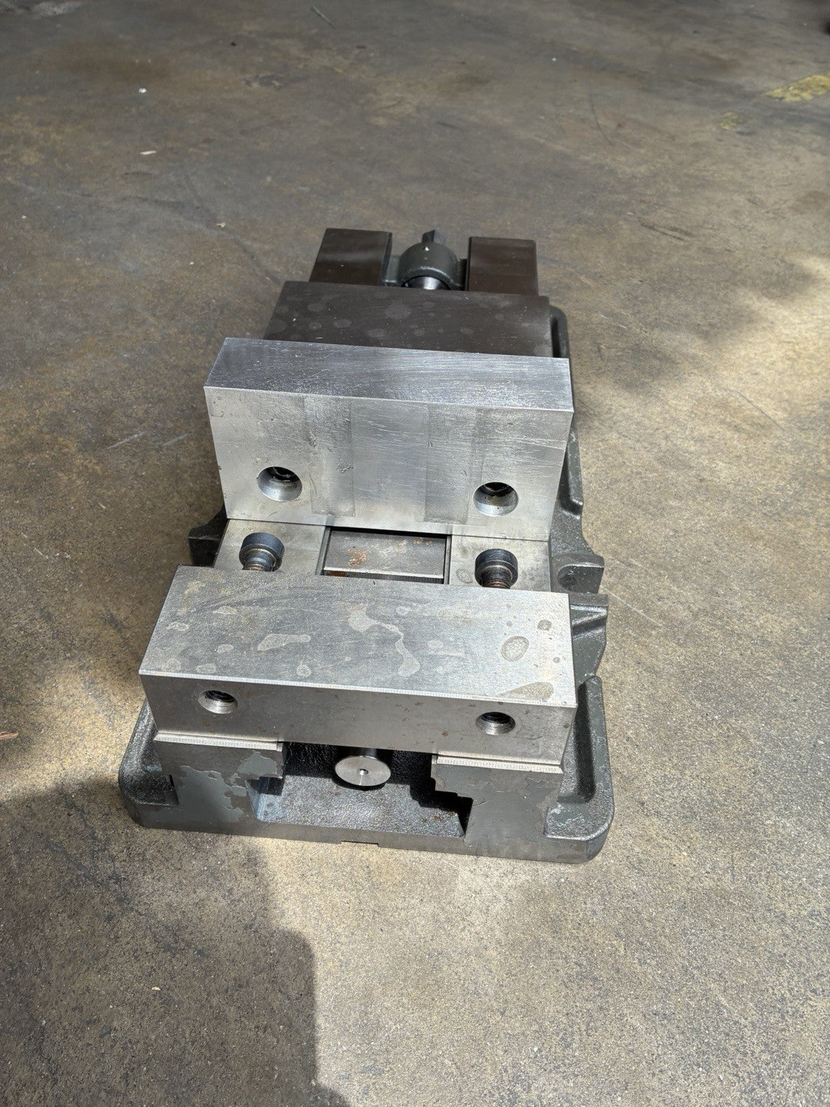 Haas HMV-6F-08 6" CNC Milling Machine Vise 8" Opening P/N 05-0002 Fixed Jaw