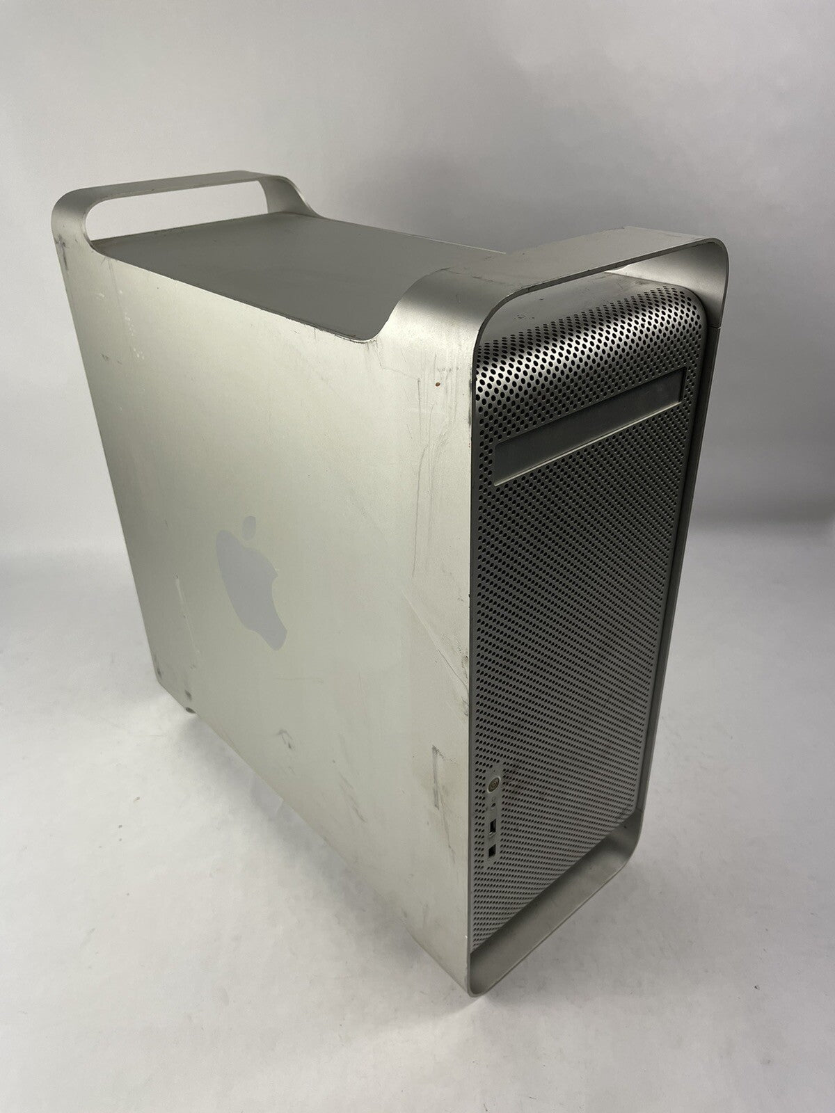 Apple PowerMac G5 - A1047- Tower G5 2GHz NO RAM NO HDD Powers On Doesn't Boot