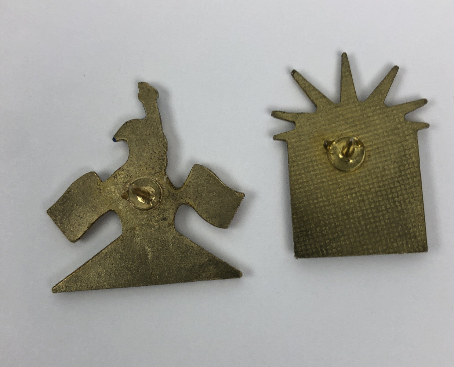 Lot Of 2 Statue of Liberty Centennial Lapel Pin 1886 - 1986