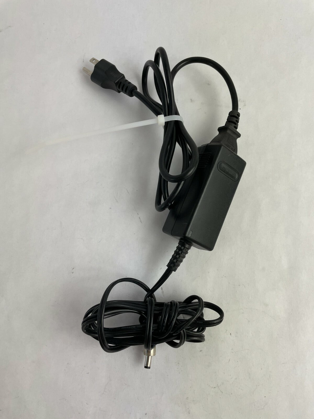 Genuine Astrodyne Ac Adapter SPU15A-103 Output 6 V 2 A Power Supply Adapter A79