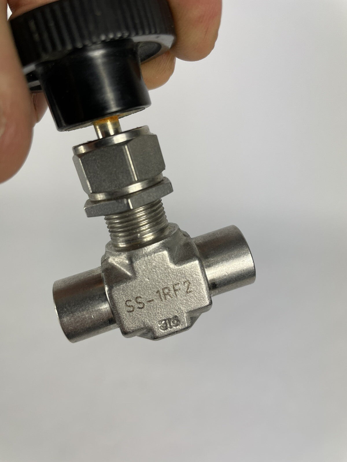Swagelok SS-ORF2 Stainless Steel Integral Bonnet Needle Valve FNSP