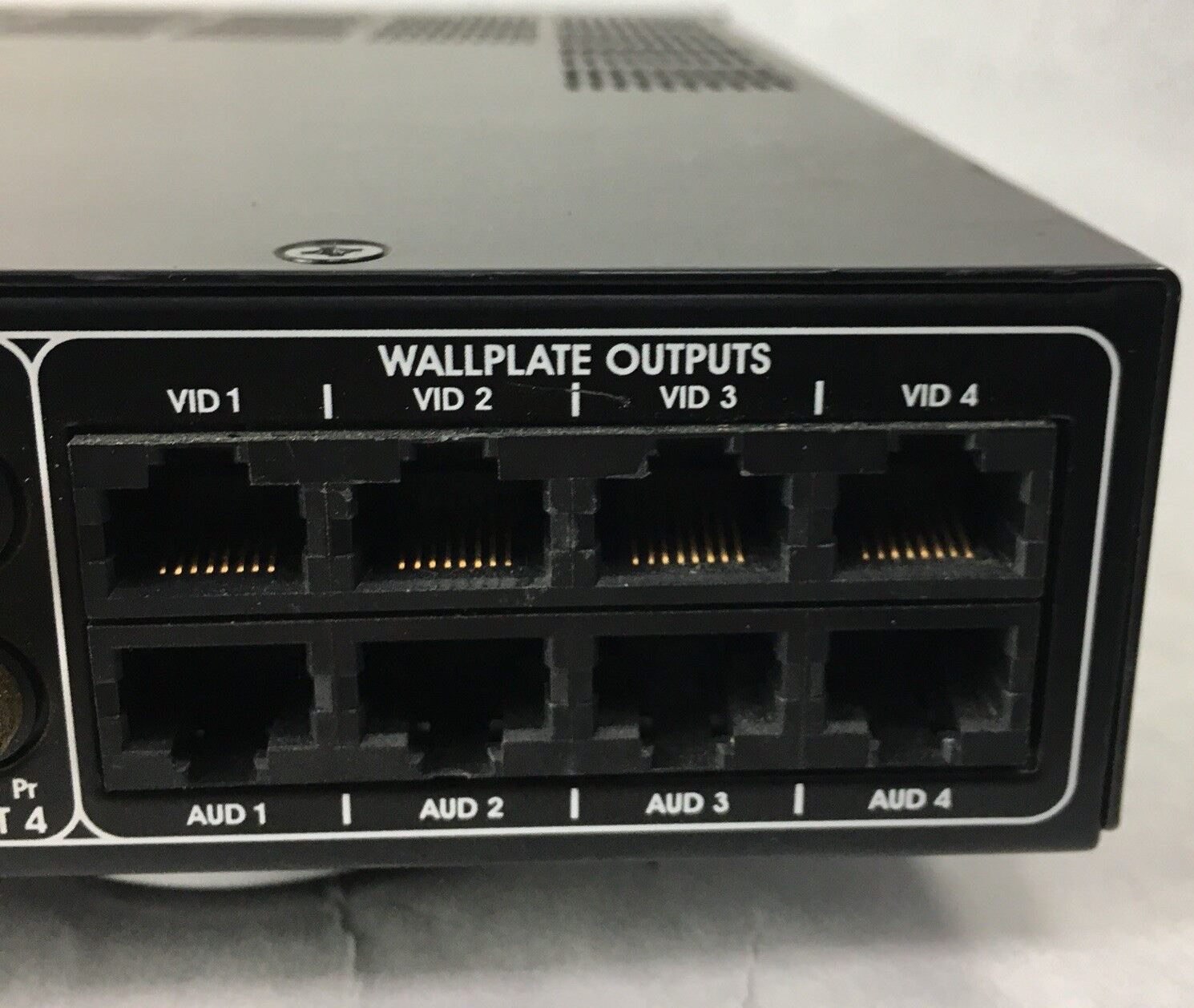 ATON HDR44 HD VIDEO ROUTER 4 VIDEO SOURCES
