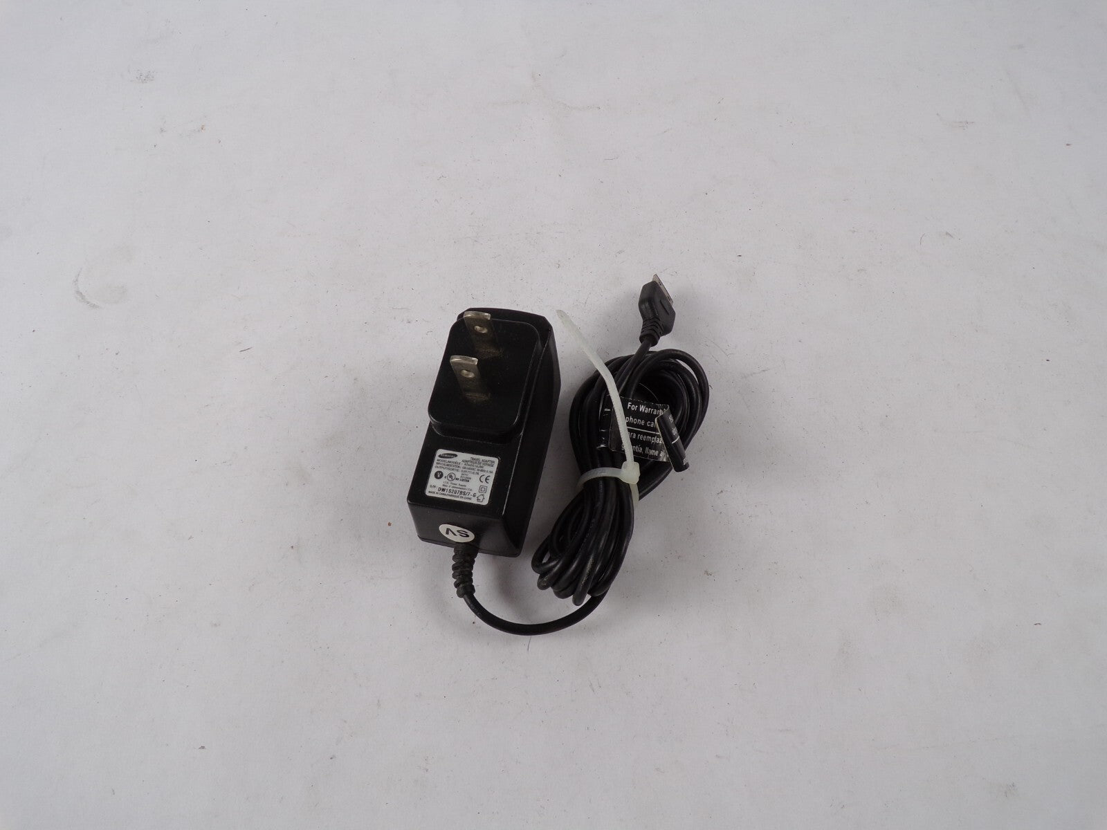 Genuine Samsung ATADS10JBE Ac Adapter Output 5 V 0.7 A Power Supply Adapter A55