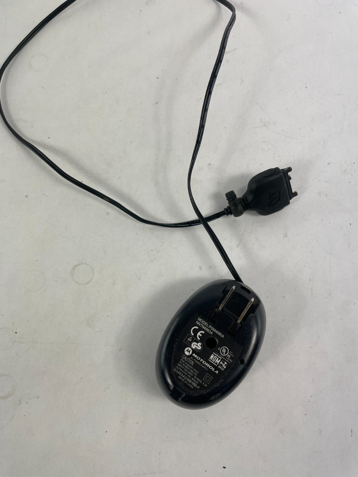 Geniune Motorola PSM4680A Output 5 V 0.85 A Power Supply Adapter B01