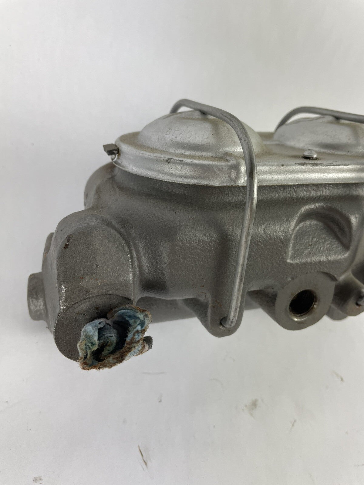 Mopar master cylinder 1968-1971 Dodge Plymouth